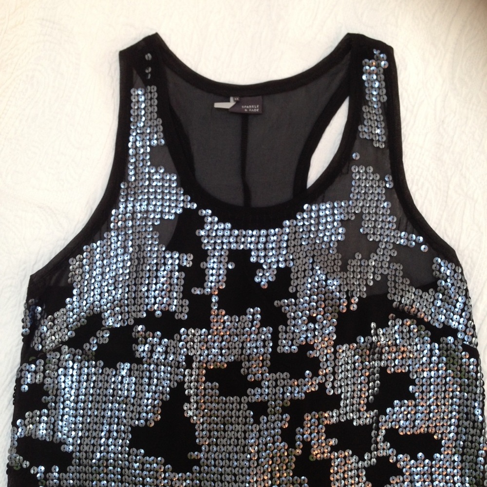 SPARKLE & FADE - Sequin Sassafras Saturday Top! <3 - Picture 3 of 6